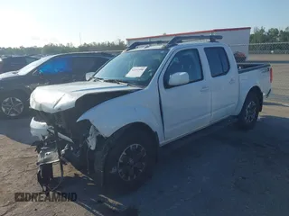 2017 Nissan Frontier Pro-4X z VIN 1N6DD0EV8HN713900, wystawiony jako IAAI lot #42211950 z przebiegiem 85 085 mil mil oraz . Historia ofert i sprzedaży dostępna na DreamBid. Obrazek 2.