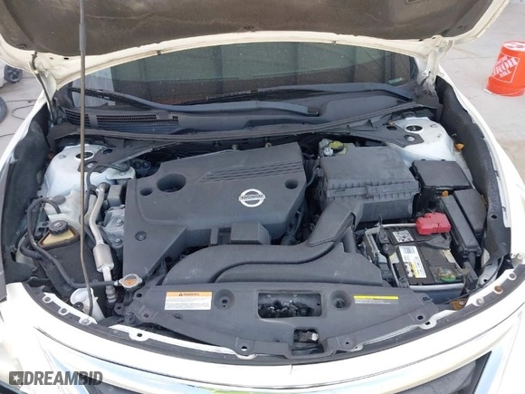 2015 Nissan Altima 2.5 SL with VIN 1N4AL3AP0FN339562, listed as a IAAI auction lot 41876685 with 127,493 mi miles. Bid and sale history available at carsss.com. Image 10.