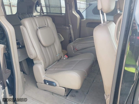 2014 Chrysler Town & Country Touring with VIN 2C4RC1BG8ER303507, listed as a IAAI auction lot 42008446 with 118,374 mi miles. Bid and sale history available at carsss.com. Image 8.