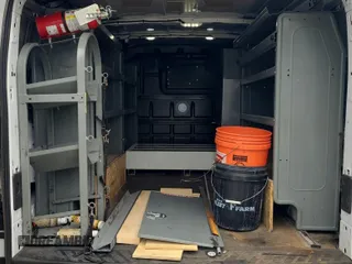 2018 Ford Transit с VIN 1FTYR1YG3JKB52229, выставлен на аукционе IAAI как лот 42720872 с пробегом 119 639 миль миль и . История ставок и продаж доступна на DreamBid. Изображение 8.