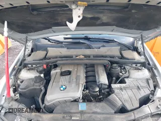 2006 BMW 3 Series 325xi with VIN WBAVD13556KV07798, listed as a IAAI auction lot 42130885 with 118,400 mi miles. Bid and sale history available at carsss.com. Image 10.