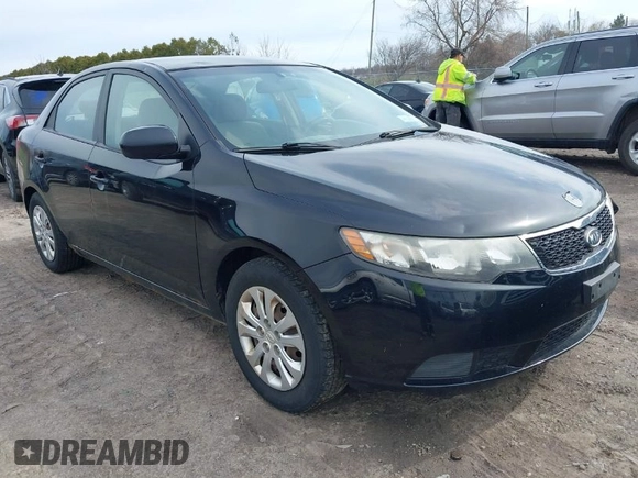 2011 Kia Forte LX with VIN KNAFT4A29B5428015, listed as a IAAI auction lot 42021564 with 175,261 mi miles. Bid and sale history available at carsss.com. Image 1.