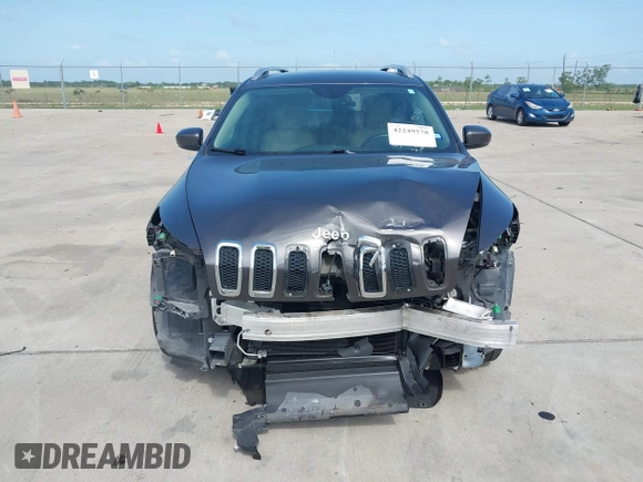 2017 Jeep Cherokee Limited z VIN 1C4PJLDB2HW503255, wystawiony jako IAAI lot #42249578 z przebiegiem 46 528 mil mil oraz . Historia ofert i sprzedaży dostępna na DreamBid. Obrazek 12.