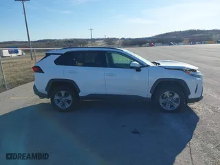2022 Toyota RAV4 XLE with VIN 2T3P1RFVXNW250254, listed as a IAAI auction lot 41691335 with 81,331 mi miles. Bid and sale history available at carsss.com. Image 13.