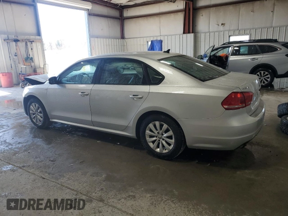 2015 Volkswagen Passat Limited Edition Edition z VIN 1VWAT7A39FC044466, wystawiony jako Copart lot #54442945 z przebiegiem 107 925 mil mil oraz Szkoda całkowita • Salvage title. Historia ofert i sprzedaży dostępna na DreamBid. Obrazek 2.