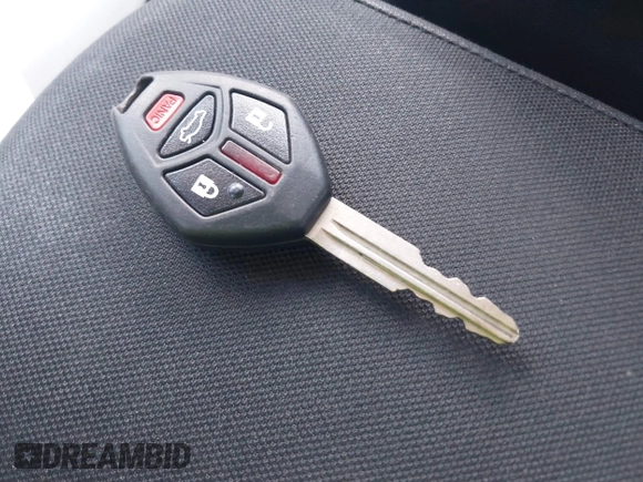 2015 Mitsubishi Lancer ES z VIN JA32U2FU5FU000613, wystawiony jako IAAI lot #42290219 z przebiegiem 138 832 mil mil oraz . Historia ofert i sprzedaży dostępna na DreamBid. Obrazek 11.