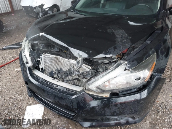 2017 Nissan Altima SL z VIN 1N4AL3AP5HC298778, wystawiony jako IAAI lot #42316000 z przebiegiem 145 566 mil mil oraz . Historia ofert i sprzedaży dostępna na DreamBid. Obrazek 6.