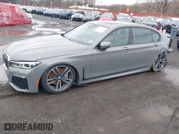 2020 BMW 7 Series 750i xDrive with VIN WBA7U2C04LGM27104, listed as a IAAI auction lot 41757796 with 10,174 mi miles and . Bid and sale history available at carsss.com. Image 2.