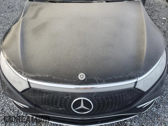 2023 Mercedes-Benz EQS with VIN W1KCG4EB1PA040771, listed as a Copart auction lot 36813574 with 2,661 mi miles. Bid and sale history available at carsss.com. Image 11.