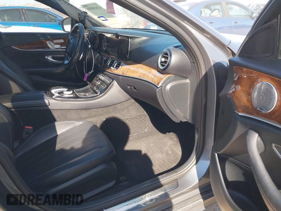 2017 Mercedes-Benz E 300 Luxury with VIN WDDZF4KB3HA208414, listed as a IAAI auction lot 41849093 with 92,919 mi miles and . Bid and sale history available at DreamBid. Image 5.