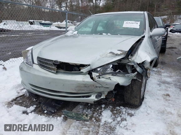 2004 Toyota Camry LE with VIN 4T1BF32K64U588682, listed as a IAAI auction lot 41520570 with 112,646 mi miles. Bid and sale history available at carsss.com. Image 6.