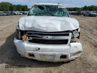 2011 Chevrolet Tahoe LS with VIN 1GNSCAE04BR120288, listed as a Copart auction lot 59897235 with 190,826 mi miles and Clean title. Bid and sale history available at DreamBid. Image 5.