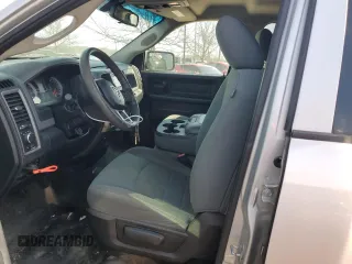 2016 Ram 1500 Express z VIN 1C6RR7FG5GS153876, wystawiony jako Copart lot #50232525 z przebiegiem 211 257 mil mil oraz Szkoda całkowita • Salvage title. Historia ofert i sprzedaży dostępna na DreamBid. Obrazek 7.