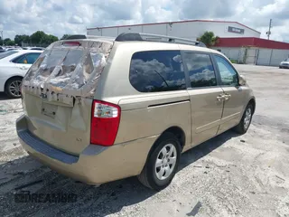 2006 Kia Sedona LX with VIN KNDMB233766055029, listed as a IAAI auction lot 39969975 with 189,090 mi miles. Bid and sale history available at carsss.com. Image 4.