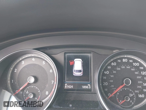 2020 Volkswagen Atlas SE with VIN 1V23C2CA1LC201332, listed as a IAAI auction lot 42372103 with 81,424 mi miles and . Bid and sale history available at DreamBid. Image 7.
