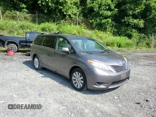 2015 Toyota Sienna LE with VIN 5TDJK3DC0FS112243, listed as a Copart auction lot 61791405 with 86,039 mi miles and Salvage title. Bid and sale history available at DreamBid. Image 15.
