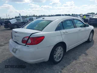2007 Chrysler Sebring Touring with VIN 1C3LC56K37N533469, listed as a IAAI auction lot 42001566 with 187,698 mi miles and . Bid and sale history available at DreamBid. Image 4.