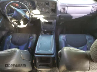 2002 Chevrolet Avalanche z VIN 3GNEC13T62G249465, wystawiony jako Copart lot #84878094 z przebiegiem 209 864 mil mil oraz Czysty tytuł • Clean title. Historia ofert i sprzedaży dostępna na DreamBid. Obrazek 8.