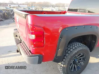 2008 Chevrolet Silverado 1500 Work Truck with VIN 1GCEK14C88Z136619, listed as a IAAI auction lot 41769536 with 201,884 mi miles. Bid and sale history available at carsss.com. Image 6.