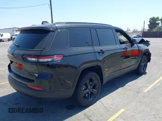 2025 Jeep Grand Cherokee Limited с VIN 1C4RJKBG1S8646906, выставлен на аукционе IAAI как лот 42466166 с пробегом 2 151 миль миль и . История ставок и продаж доступна на DreamBid. Изображение 4.
