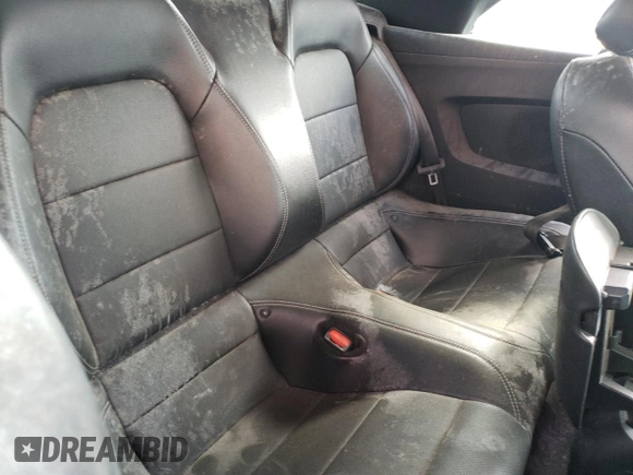2022 Ford Mustang EcoBoost z VIN 1FATP8UH7N5115931, wystawiony jako Copart lot #60545995 z przebiegiem Nie podano mil oraz Szkoda całkowita • Salvage title. Historia ofert i sprzedaży dostępna na DreamBid. Obrazek 10.
