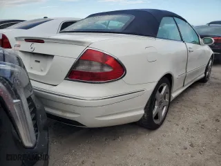 2007 Mercedes-Benz CLK-Class 5.5L with VIN WDBTK72F97T084134, listed as a Copart auction lot 77396264 with 0 mi miles and Non Repairable. Bid and sale history available at carsss.com. Image 3.