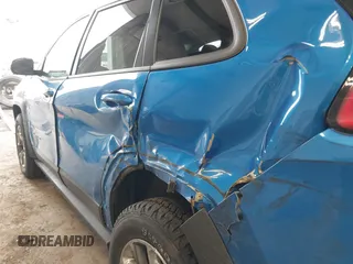 2019 Jeep Cherokee Trailhawk with VIN 1C4PJMBX0KD168097, listed as a IAAI auction lot 41787878 with 39,163 mi miles and . Bid and sale history available at DreamBid. Image 6.