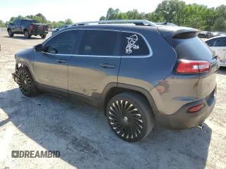 2017 Jeep Cherokee Latitude z VIN 1C4PJLCB8HW640881, wystawiony jako Copart lot #57718415 z przebiegiem 185 761 mil mil oraz Szkoda całkowita • Salvage title. Historia ofert i sprzedaży dostępna na DreamBid. Obrazek 2.