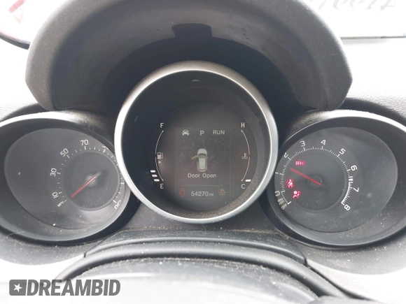 2016 FIAT 500X Trekking z VIN ZFBCFYCT3GP344636, wystawiony jako IAAI lot #41991849 z przebiegiem 54 270 mil mil oraz . Historia ofert i sprzedaży dostępna na DreamBid. Obrazek 7.