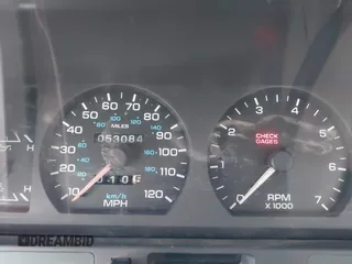 1994 Chrysler LeBaron z VIN 1C3AA3638RF322789, wystawiony jako IAAI lot #41654157 z przebiegiem 53 084 mil mil oraz . Historia ofert i sprzedaży dostępna na DreamBid. Obrazek 7.
