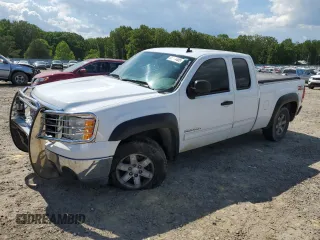 2011 GMC Sierra 1500 SLE with VIN 1GTR2VE30BZ116542, listed as a Copart auction lot 56674405 with 135,883 mi miles and Salvage title. Bid and sale history available at DreamBid. Image 1.