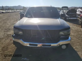 2007 GMC Sierra 1500HD SLE z VIN 1GTGC13U07F102660, wystawiony jako Copart lot #74766114 z przebiegiem Nie podano mil oraz Szkody całkowita. Historia ofert i sprzedaży dostępna na DreamBid. Obrazek 5.