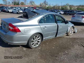 2013 Volvo S80 T6 with VIN YV1902AH1D1166710, listed as a IAAI auction lot 41994484 with 116,000 mi miles. Bid and sale history available at carsss.com. Image 4.