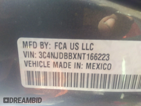 2022 Jeep Compass Latitude with VIN 3C4NJDBBXNT166223, listed as a IAAI auction lot 40627801 with 30,340 mi miles and . Bid and sale history available at DreamBid. Image 9.