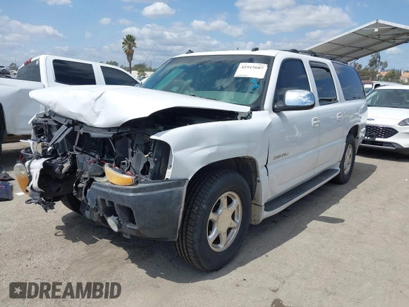 2003 GMC Yukon XL Denali with VIN 1GKFK66UX3J227538, listed as a IAAI auction lot 41915607 with 150,173 mi miles. Bid and sale history available at carsss.com. Image 18.