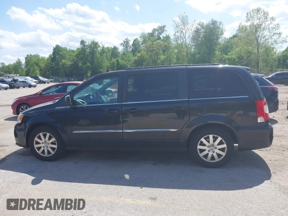 2016 Chrysler Town & Country Touring with VIN 2C4RC1BG2GR291874, listed as a IAAI auction lot 42167607 with 265,316 mi miles. Bid and sale history available at carsss.com. Image 14.