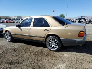 1986 Mercedes-Benz 300 with VIN WDBEA30D5GA179467, listed as a Copart auction lot 77548064 with 149,840 mi miles and Salvage Title. Bid and sale history available at carsss.com. Image 2.