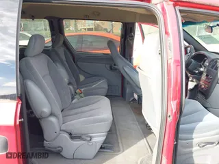 2004 Dodge Caravan SE with VIN 1D4GP24R24B542860, listed as a IAAI auction lot 41907813 with 177,336 mi miles. Bid and sale history available at carsss.com. Image 8.