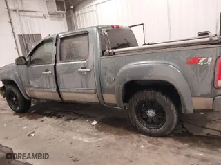 2011 GMC Sierra 1500 SLE with VIN 3GTP2VE36BG236062, listed as a IAAI auction lot 41567246 with 186,678 mi miles. Bid and sale history available at carsss.com. Image 14.