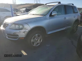 2004 Volkswagen Touareg z VIN WVGBC67L94D021426, wystawiony jako Copart lot #44059535 z przebiegiem 148 887 mil mil oraz Czysty tytuł • Clean title. Historia ofert i sprzedaży dostępna na DreamBid. Obrazek 1.