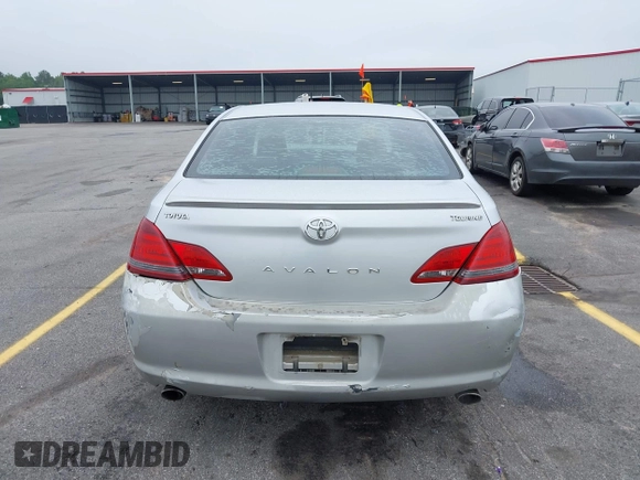 2008 Toyota Avalon XL with VIN 4T1BK36B78U271585, listed as a IAAI auction lot 42088439 with 360,080 mi miles and . Bid and sale history available at carsss.com. Image 16.