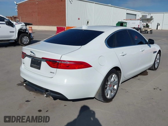 2017 Jaguar XF 35t Premium with VIN SAJBD4BV4HCY47645, listed as a IAAI auction lot 41283443 with 50,874 mi miles. Bid and sale history available at carsss.com. Image 4.