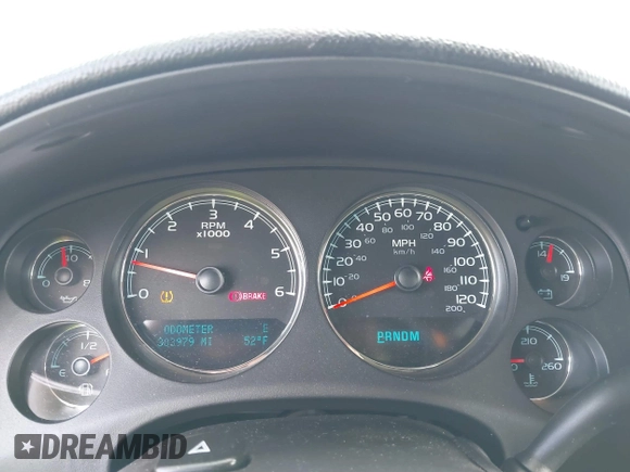 2010 Chevrolet Tahoe LS with VIN 1GNUCAE00AR156681, listed as a IAAI auction lot 41782438 with 303,979 mi miles and . Bid and sale history available at DreamBid. Image 7.