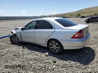 2007 Mercedes-Benz C 280 Luxury with VIN WDBRF92H67F931301, listed as a Copart auction lot 59984525 with 167,429 mi miles and Salvage title. Bid and sale history available at DreamBid. Image 2.