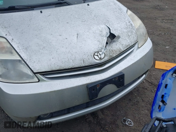 2004 Toyota Prius with VIN JTDKB20U940115946, listed as a IAAI auction lot 42202909 with 213,844 mi miles and . Bid and sale history available at DreamBid. Image 6.