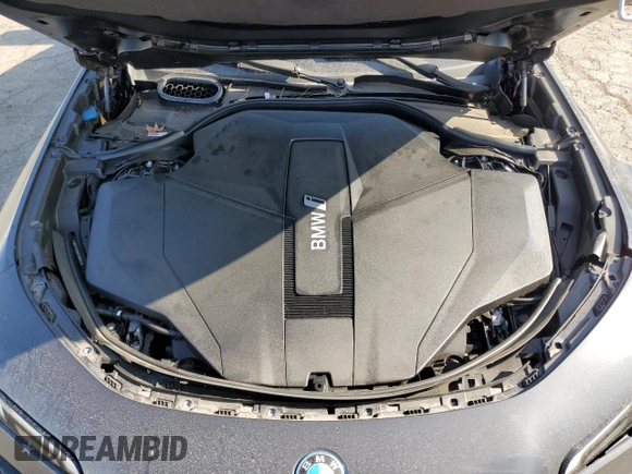 2023 BMW i7 xDrive60 z VIN WBY53EJ05PCM90595, wystawiony jako Copart lot #85151334 z przebiegiem 13 277 mil mil oraz Szkoda całkowita • Salvage title. Historia ofert i sprzedaży dostępna na DreamBid. Obrazek 11.