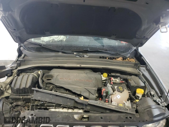 2021 Jeep Renegade 80th Anniversary with VIN ZACNJDBB7MPM57281, listed as a Copart auction lot 81389834 with 60,693 mi miles and Non repairable. Bid and sale history available at DreamBid. Image 14.
