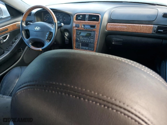 2004 Hyundai XG350 with VIN KMHFU45E04A371326, listed as a Copart auction lot 76480844 with 0 mi miles and Non Repairable. Bid and sale history available at carsss.com. Image 8.