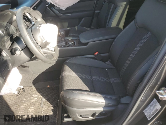 2024 Mazda CX-50 S Preferred z VIN 7MMVABBMXRN228909, wystawiony jako Copart lot #52762125 z przebiegiem Nie podano mil oraz Szkody całkowita. Historia ofert i sprzedaży dostępna na DreamBid. Obrazek 7.