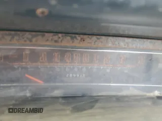 1975 Chevrolet Caprice z VIN 1N67H5Y196275, wystawiony jako Copart lot #43452985 z przebiegiem 28 996 mil mil oraz Czysty tytuł • Clean title. Historia ofert i sprzedaży dostępna na DreamBid. Obrazek 9.